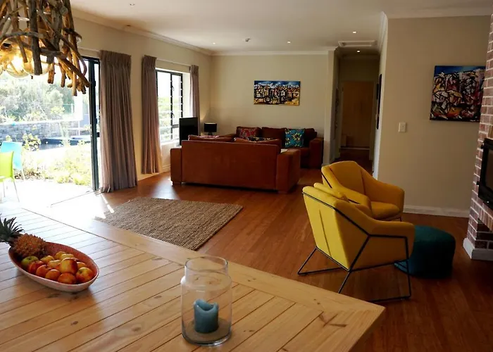 Cola Beach House